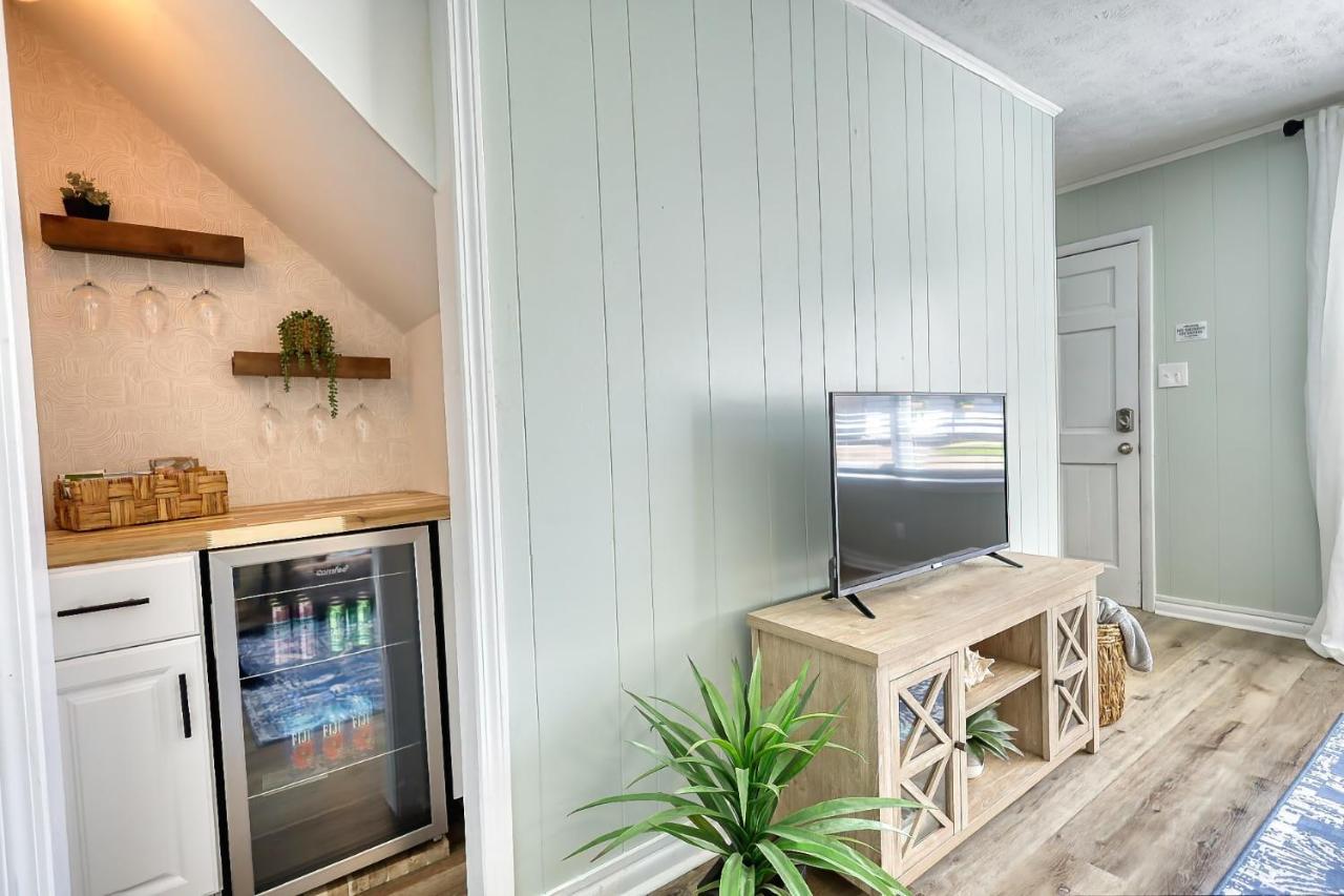 Coastal Cottage 1/2 Mile From Covington Square Экстерьер фото