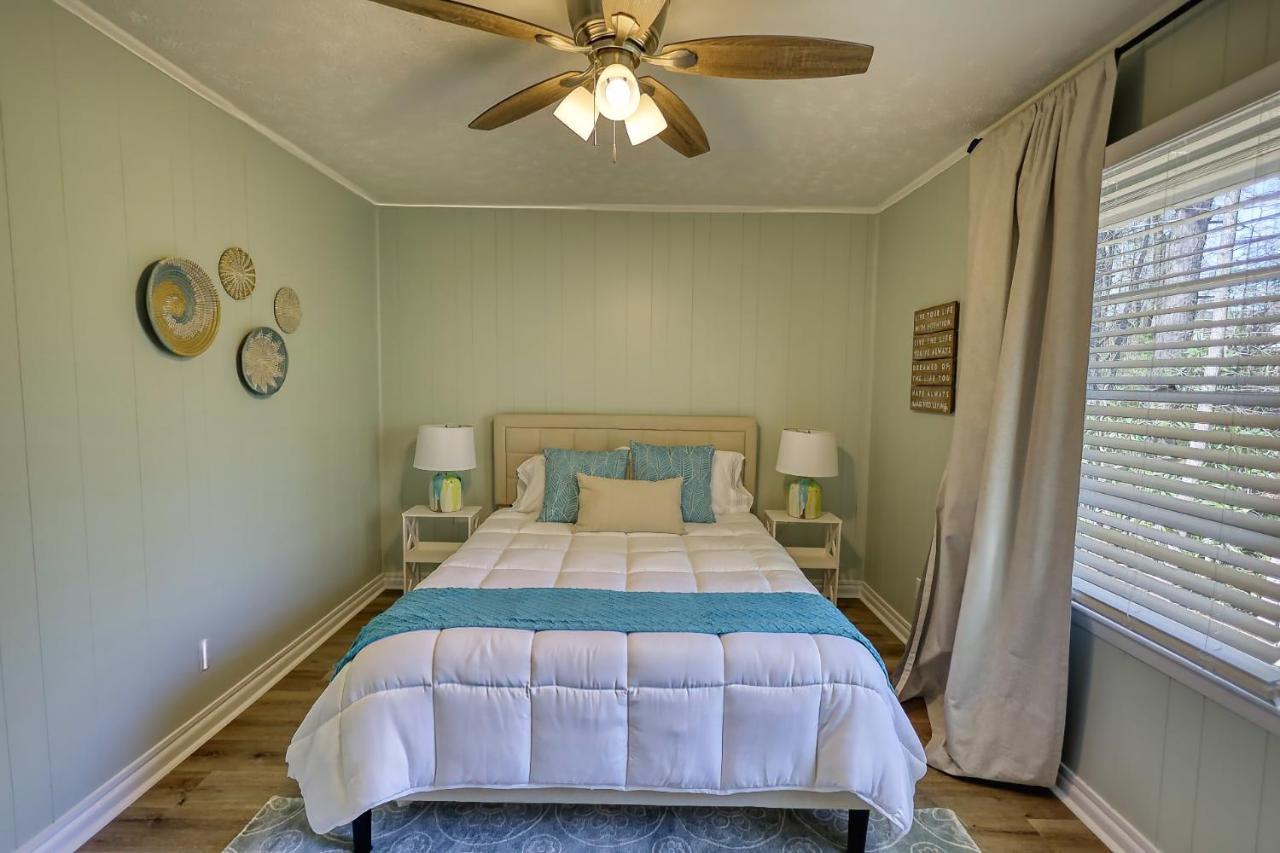 Coastal Cottage 1/2 Mile From Covington Square Экстерьер фото