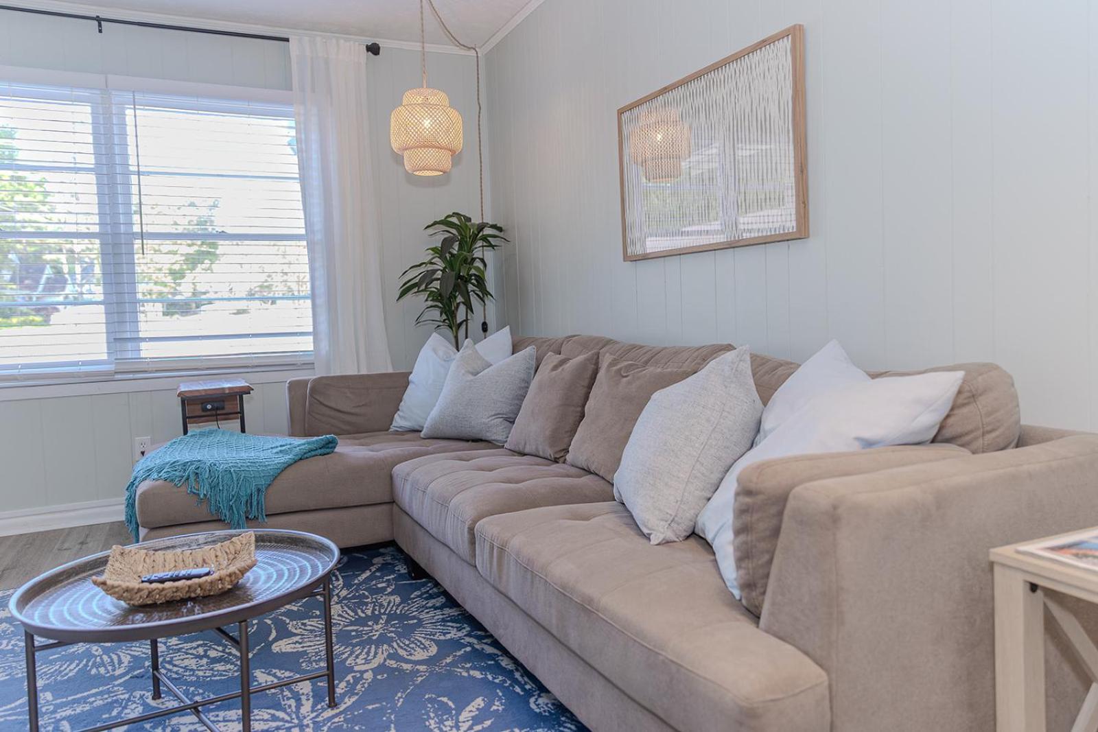 Coastal Cottage 1/2 Mile From Covington Square Экстерьер фото