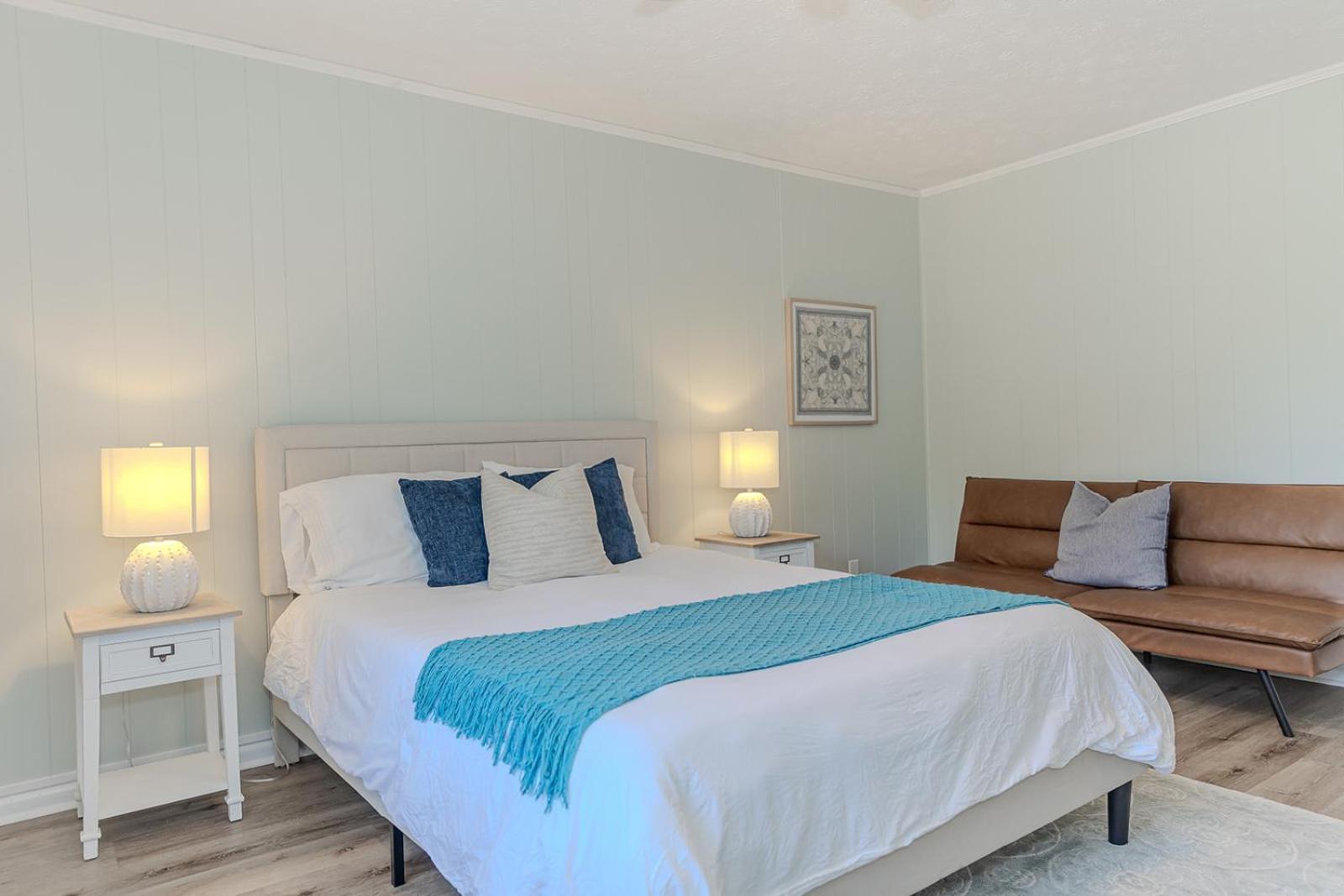 Coastal Cottage 1/2 Mile From Covington Square Экстерьер фото